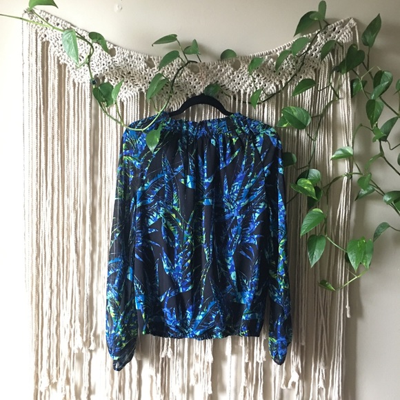NWOT Black Tropical Abstract Peasant Blouse - Picture 4 of 5